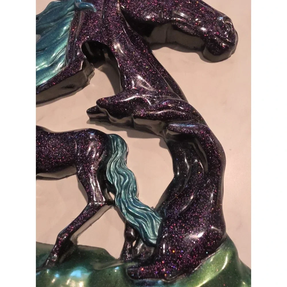 Handmade Resin Horse Wall Hanging‎